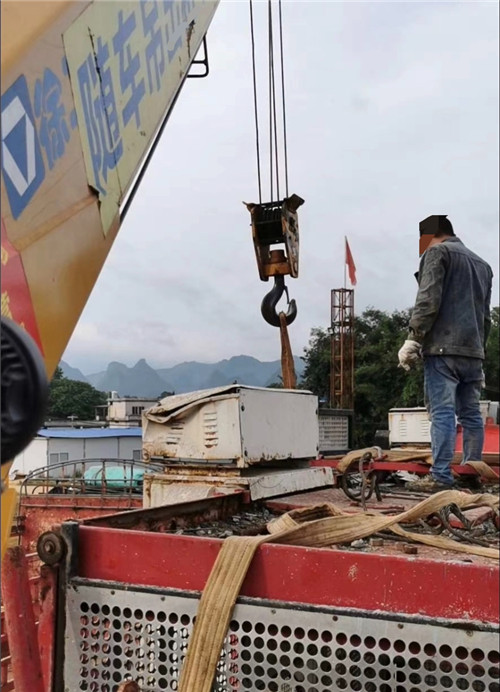 石拐区大件吊装搬运设备常用的施工手势信号解答